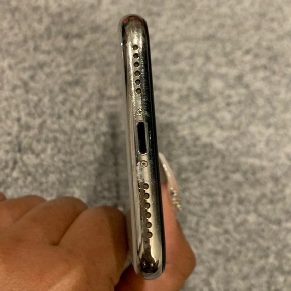 iPhone X - Picture 5 of 6